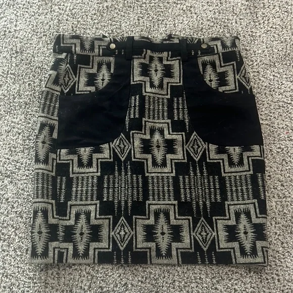 Pendleton skirt - Picture 1 of 4